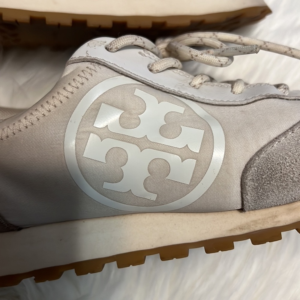SOLD!! Tory Burch sneakers - Picture 8 of 12